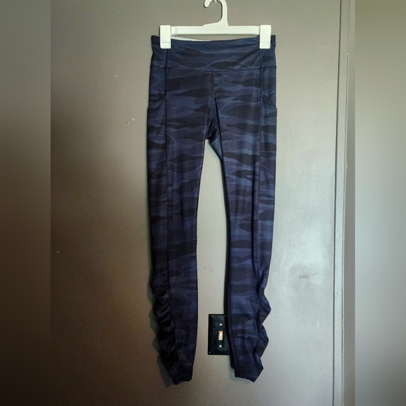 Lululemon speed wunder tight blue camo leggings size 4 athletic workout w/pocket - Picture 6 of 16
